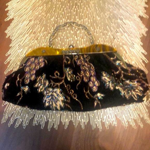 Handbags - Vintage hand beaded bag